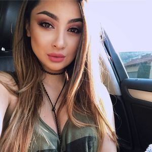 Meet your Posher, Deanna